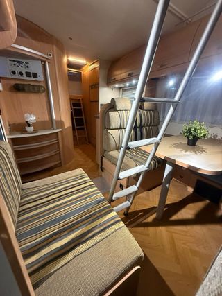 Autocaravana 4 plazas doble aire placa toldo