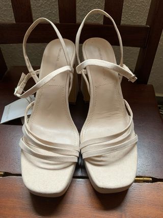Sandalias Pull&Bear Beige Talla 40
