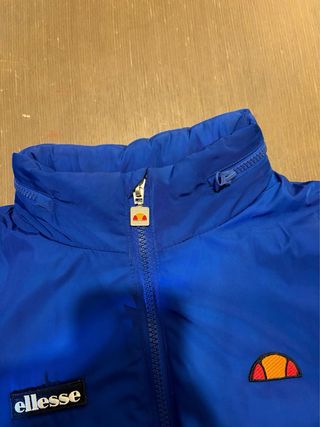 Chaqueta Ellesse Azul y Blanca