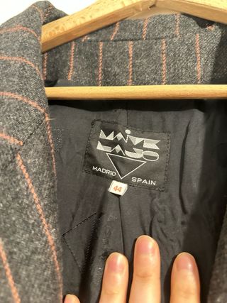 Chaqueta MAVE Raya Gris