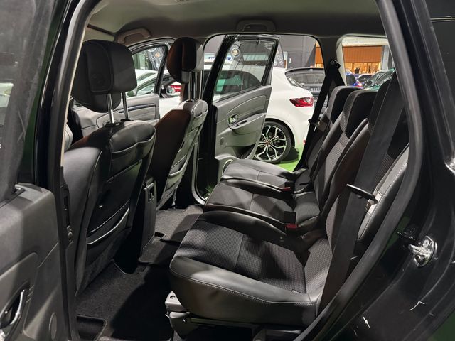 Renault Grand Scenic 2012