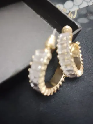 Pendientes aro dorados con cristales