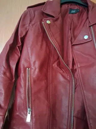 Giacca in ecopelle bordeaux