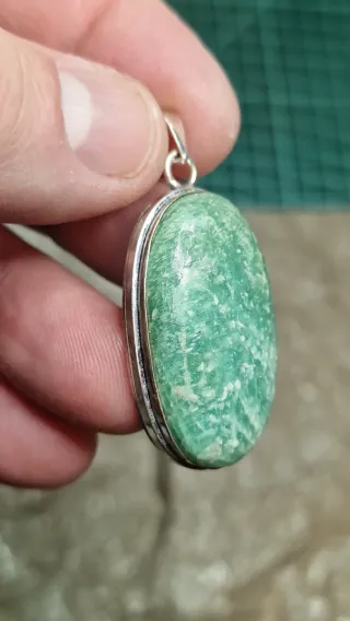 Colgante de Amazonita Verde en Plata