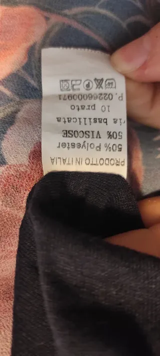 Blusa tirantes floral azul y rosa