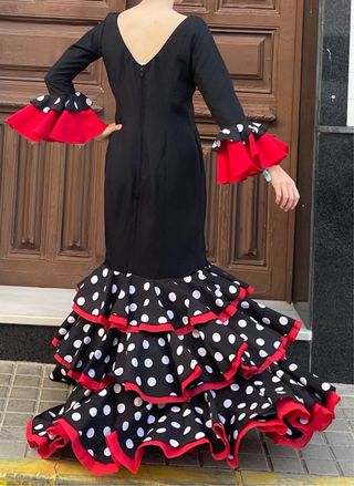 Traje Flamenca Negro y Rojo talla 3840
