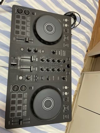 Controladora DJ Pioneer DDJ-FLX4 Negra