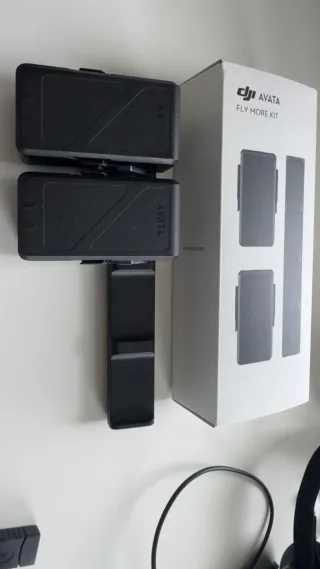 DJI Avata + Fly More Combo - Set Completo