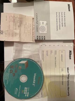 Cámara Nikon Coolpix Morada