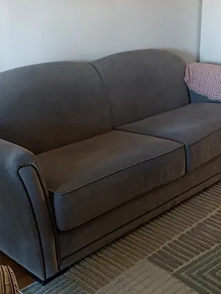 Sofá 3 plazas gris verdos