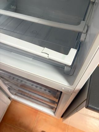 Frigorífico Beko averiado