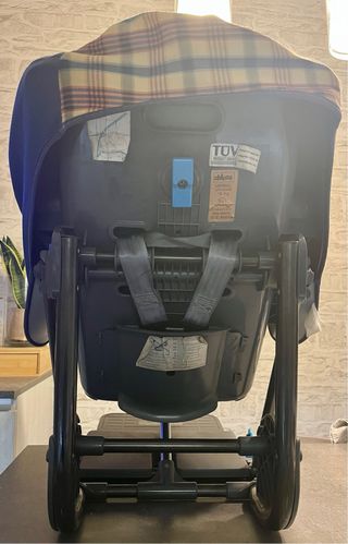 Seggiolino auto Chicco a quadri