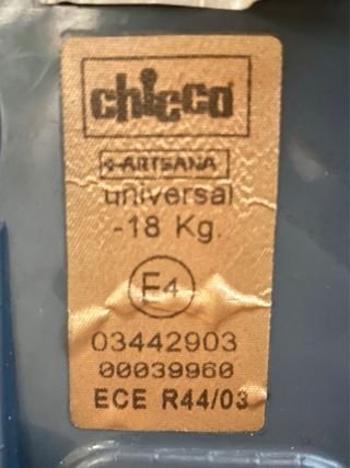 Seggiolino auto Chicco a quadri