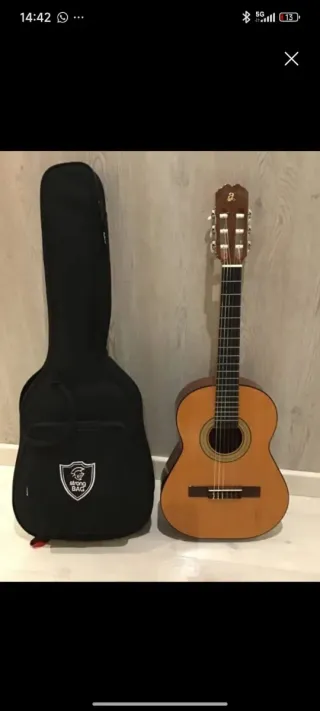 Guitarra Admira Infante 1/2