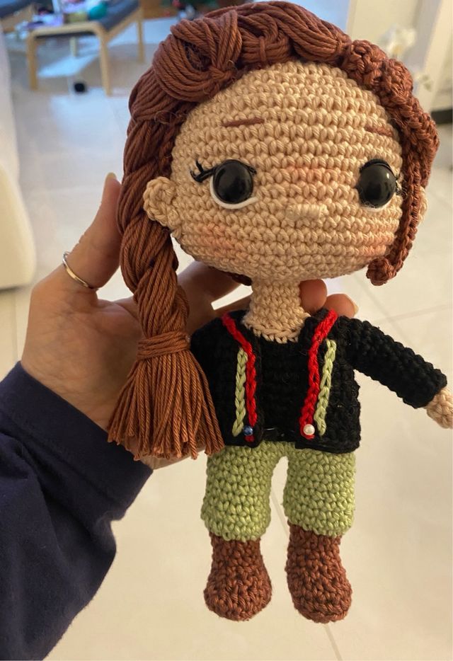 Amigurumi Arciere Donna Fatto a Mano