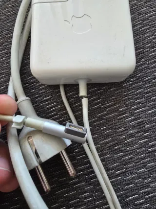 Apple MacBook Pro A1278 Plata