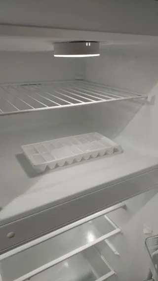 Nevera LED Teka Silenciosa