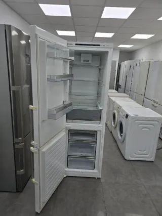 Frigorífico Siemens Combi A+++ 186x60cm no frost