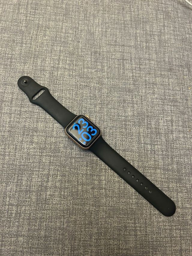 Apple Watch Series 5 (40mm)