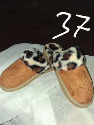 Zuecos rosas talla 37