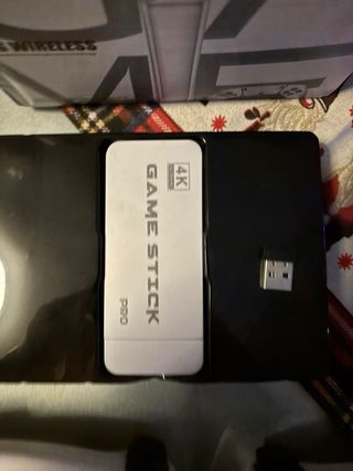 Console 2.4G Wireless con 2 controller