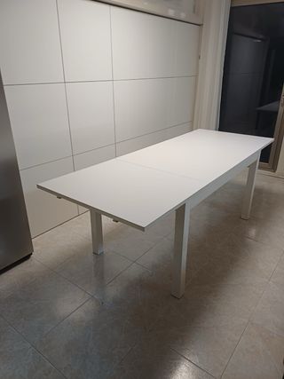 Mesa de comedor madera blanca