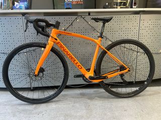 Bicicleta Gravel Pinarello Granger