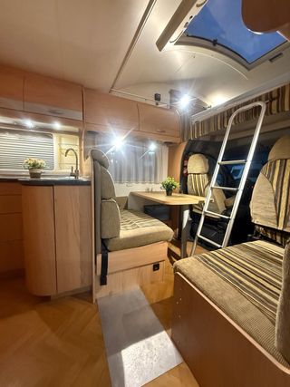 Autocaravana alta gama/Bürstner Levanto A576