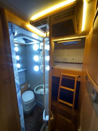 Autocaravana alta gama/Bürstner Levanto A576