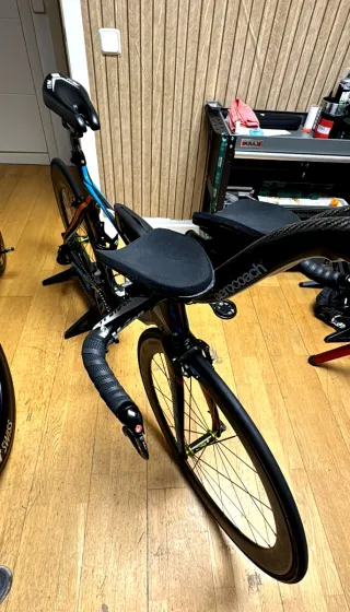 Bicicleta Triatlón BH RC Aero
