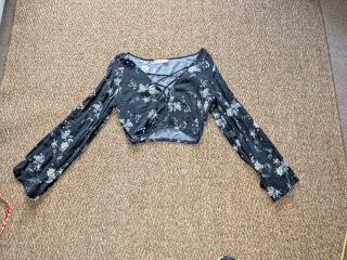 2 Top encaje blanco con tiras