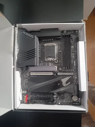 Placa base Gigabyte Z790 AORUS Elite AX