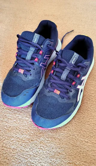 Zapatillas de mujer trail running Asics Sonoma 39