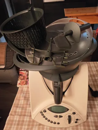 Thermomix TM31 con accesorios