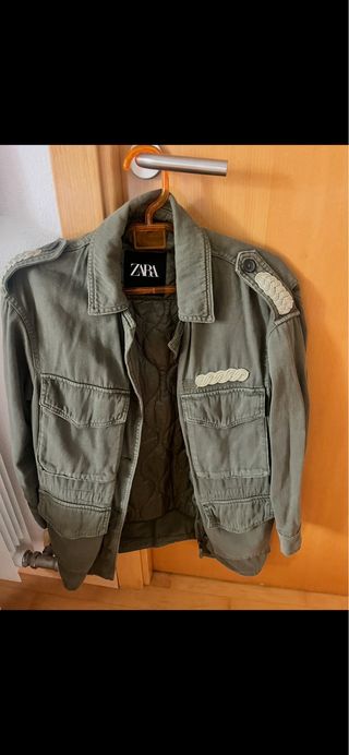 Cazadora Zara Verde Militar Talla M