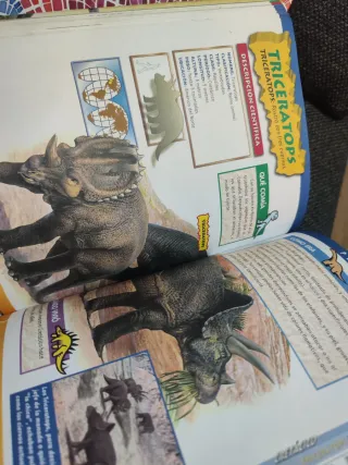 Gran libro de los dinosaurios (Spanish Edition)