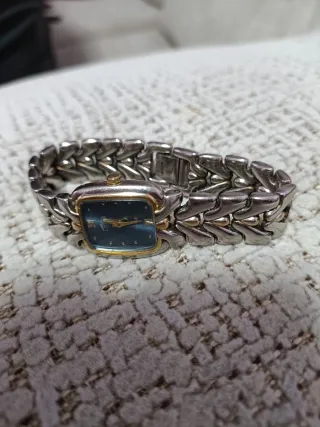 Reloj Lotus Dorado y Plateado