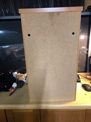 Armario madera con puerta y 2 baldas cristal