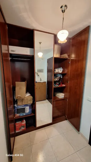 Regalo Armario de madera marrón