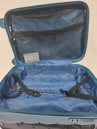 Maletas de cabina azul y rosa