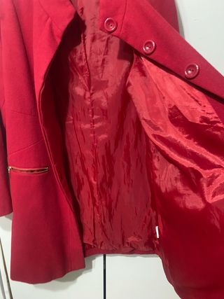Cappotto rosso da donna