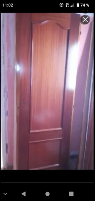 Puerta de madera interior