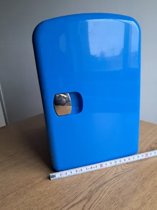 Nevera azul 4l.