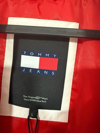 Chaqueta Tommy Hilfiger Roja y Blanca