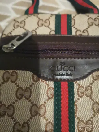 Bolso de hombro Gucci hecho en Italia