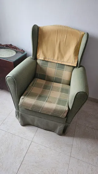 Conjunto Sofá cama y dos sillones individuales