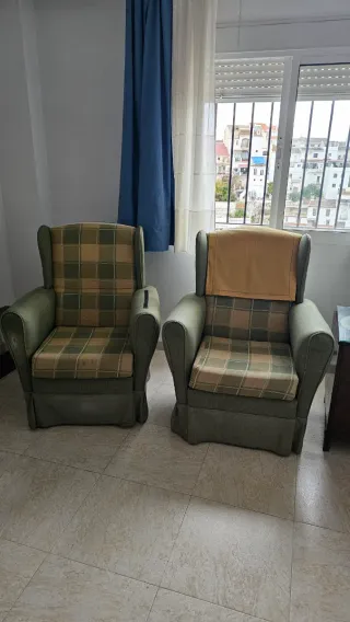 Conjunto Sofá cama y dos sillones individuales