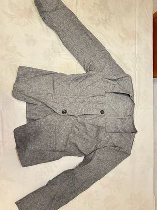 Camisa gris formal botones manga larga