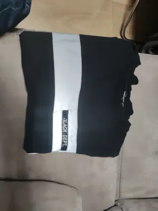 Sudadera Negra con Raya Reflectante