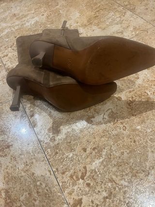 Botines tacón marrón ante